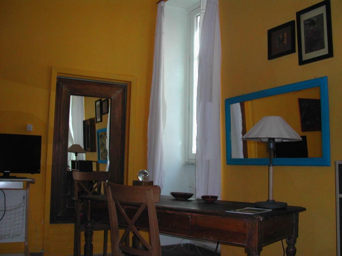 Appartamento Del Boschetto Roma Exterior foto